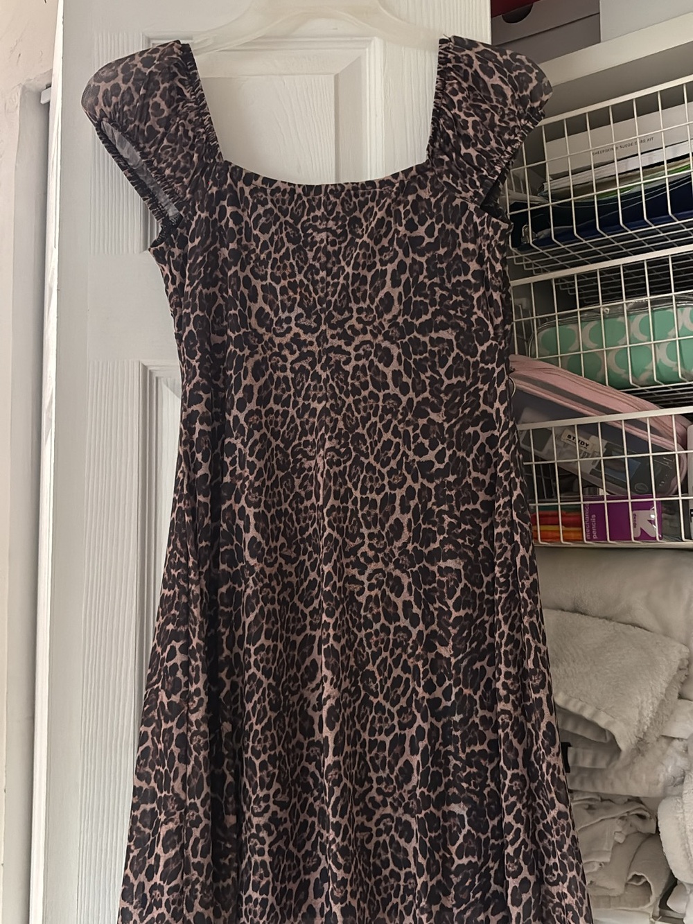 Vintage Leopard Print Cap-Sleeve Dress in Brown - Picture 2 of 3